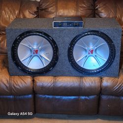   2 15inch Speakers  With  Kicker Amplifer 500watts