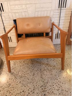 Mid Century Modern Sava Lounge Chair
