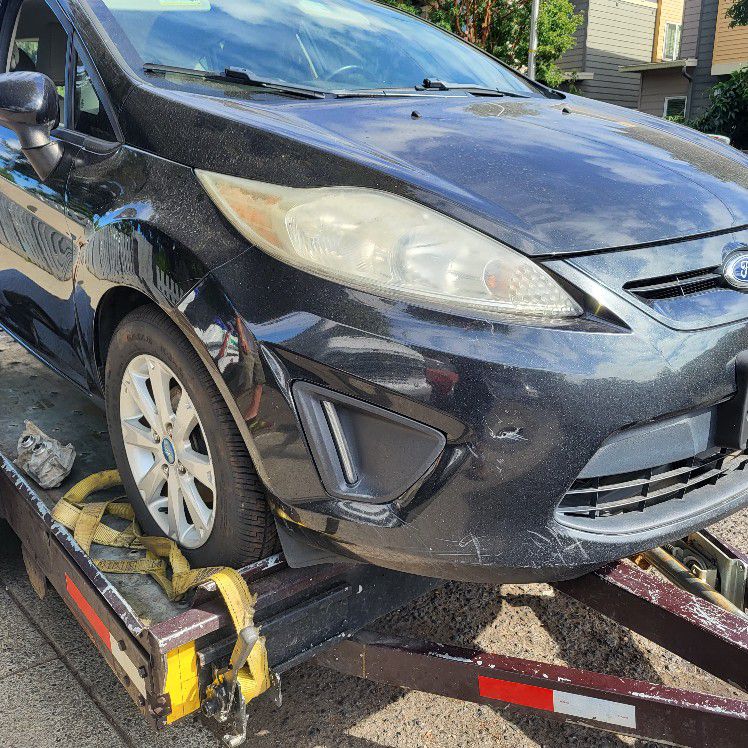 Parting out my 2013 ford fusion Only Parts