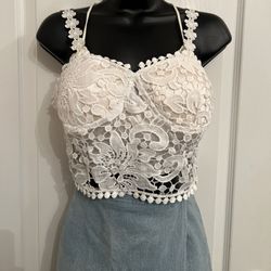 White Lacey Bustier Crop Summer Tank NWOT🤍