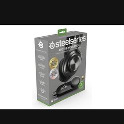 Steelseries Arctic Nova  Pro Wireless Gaming Headset For Xbox