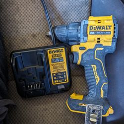 Dewalt 20 Volt Brushless Drill With Charger No Battery