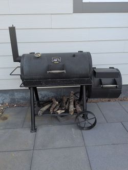 Oklahoma Joe's smoker