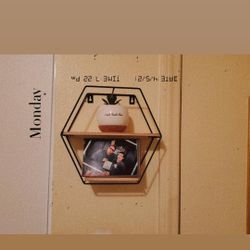 Floating/hanging Shelf