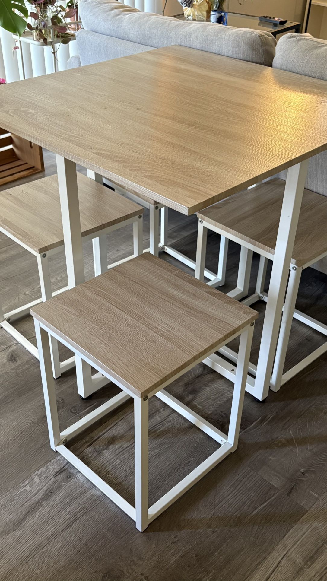 space-saving dining table set