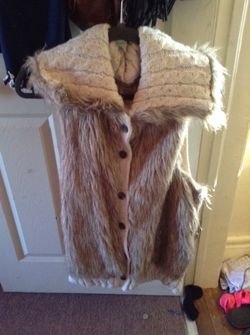 Nine West fur vest size L