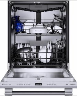 🔥 BRAND NEW THERMADOR® STAR-SAPPHIRE® DISHWASHER – 20% OFF! 🔥  Upgrade your kitchen with this Brand New Thermador DWHD640EFM Dishwasher, engineered 