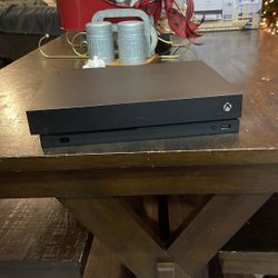 Xbox One X Perfect condition 