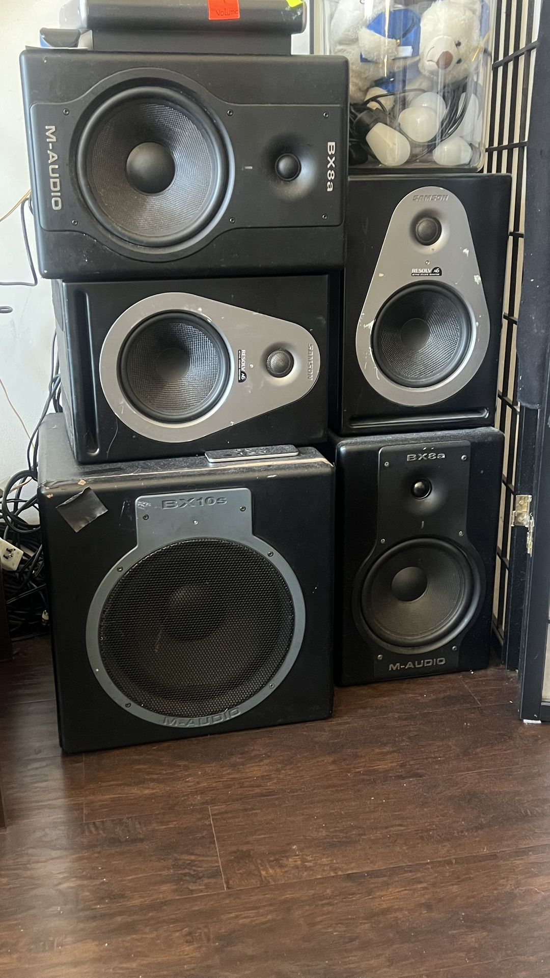 Monitors Speakers