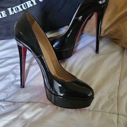 Christian Louboutin Sz9