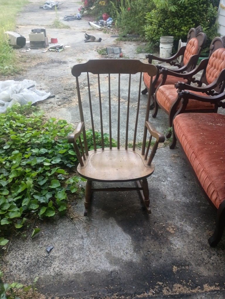 Wood Rocking Chair