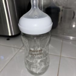 GLASS Phillip Avent Bottles 
