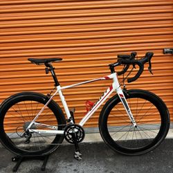 Giant Defy 3 Sora carbon wheels dura ace size M 