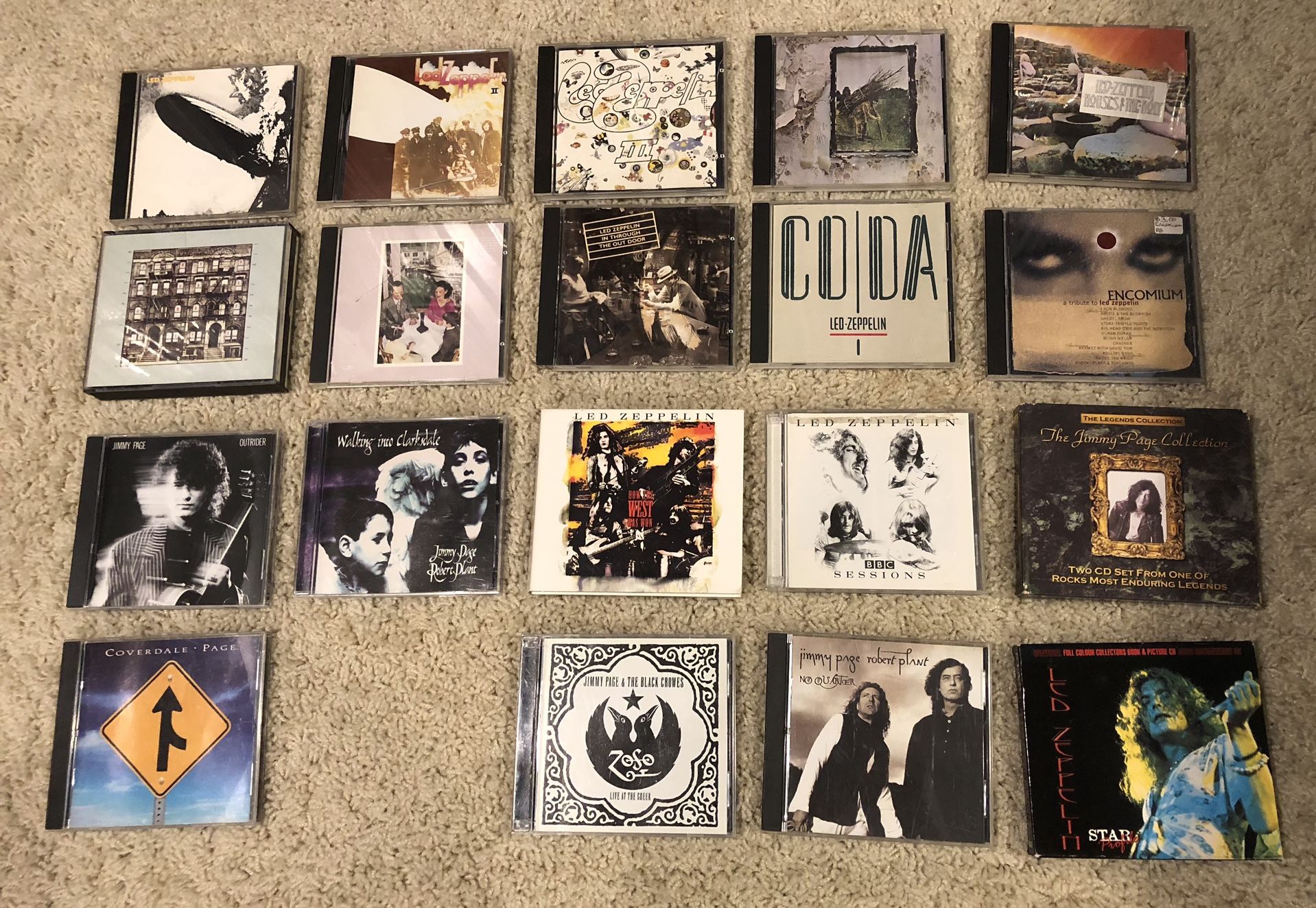 19 Led Zeppelin CD’s