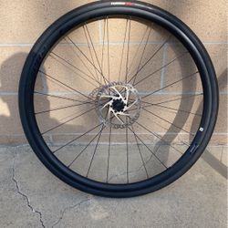 Giant Tubeless Ready Tru Axle
