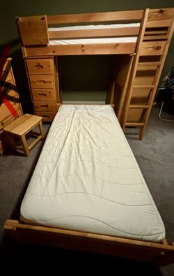 Bunk Bed With Two Beds (with mattresses and mattress boards)