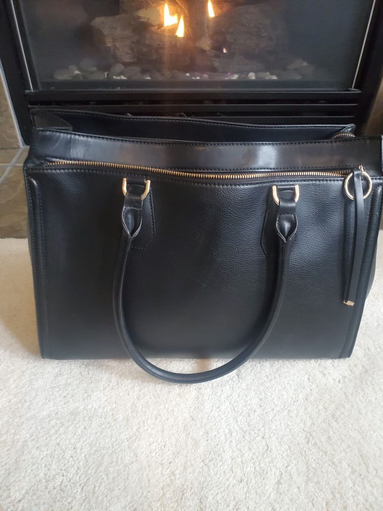 Black purse/handbag