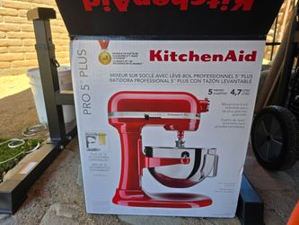 KitchenAid Professional 5 Plus 5-Qt Bowl-Lift Mixer – Used Once – Empire Red