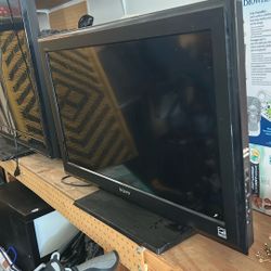 2 TVs  55” & 30”