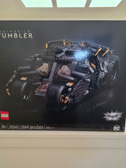 Lego Batman Batmobile Tumbler 76240