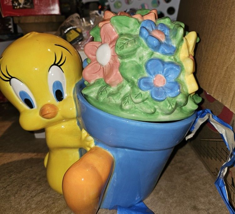 Tweety Bird Cookie Jar
