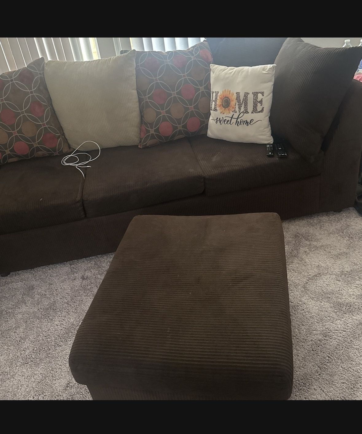 Sectional Couch With Ottoman