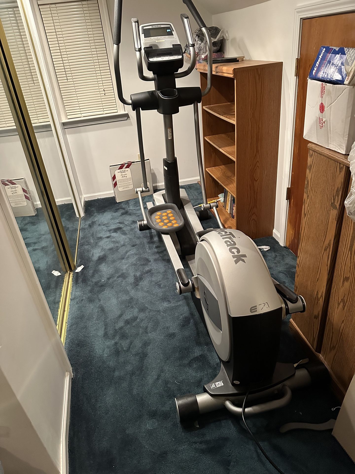 NordicTrack E 7.1 Elliptical (fully Functional) Accepting Offers
