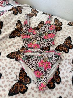 Tahari cheetah print swim suit size medium