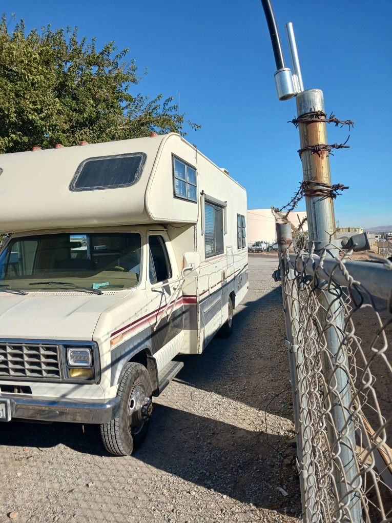 RV Motorhome Tioga Montana