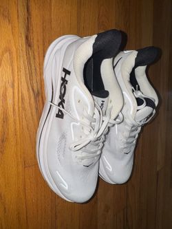 Hoka Clifton 10