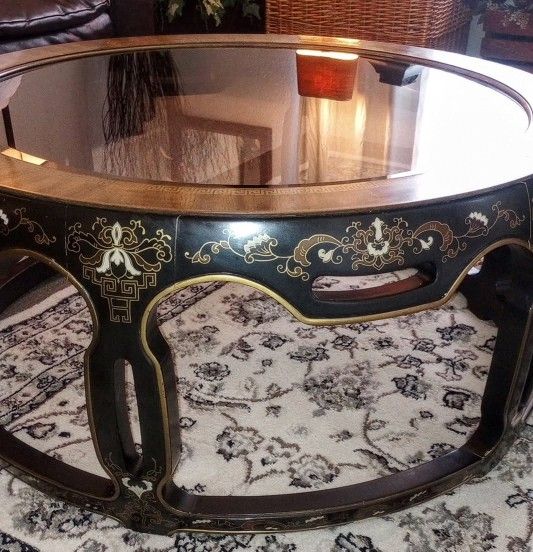 Beautiful Top Quality Asian Hand-Painted Asian Drum Coffee Table -Lacquered Parcel Gilt