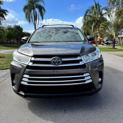 2018 TOYOTA HIGHLANDER XLE