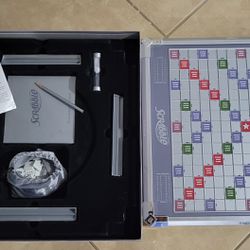 Scrabble Platinum Edition Board Game Hasbro 2010 Adult Collectibley
