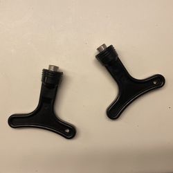 2 Track Shoes Spike Removers