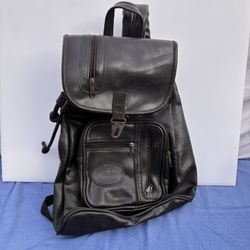 House of Color Black Faux Leather Backpack – 90s Y2K Fashion Bag