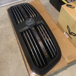 Ram 1500 OEM Grill 