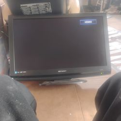 32-in Flat Screen Television Emerson