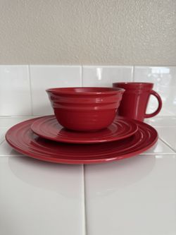 Dinnerware Set