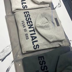 ESSENTIAL HOODIES((FREE ITEMS WITH PURCHASE)