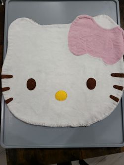 🎀 Hello Kitty Face Shaped Bath Mat Rug – White & Pink Bow – Approx. 28" x 23"