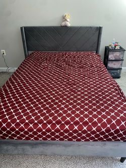 Queen Bed Frame (Gray)