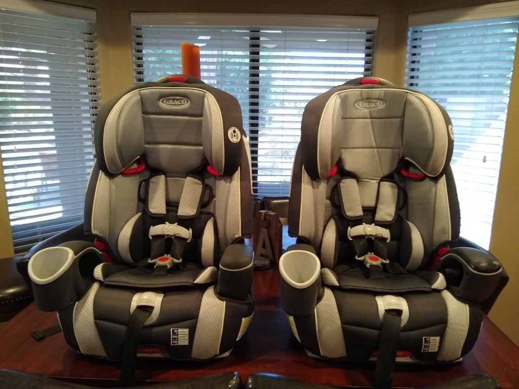 GRACO 3 IN 1 CAR SEATS - LIKE NEW - PERFECT CONDITION
