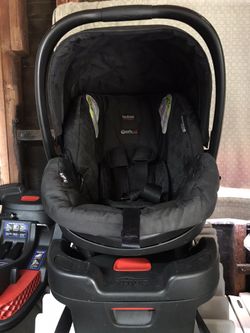 Britax Infant Car Seat With Two Car Bases