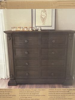 Heritage 8 Drawer Chest