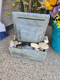 Stone water fountain (needs pump)