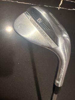 Used   Titleist   Vokey   SM8   Tour Chrome   Sand   Wedge   - Right-Handed   -   56   Degrees   - Wedge   Flex