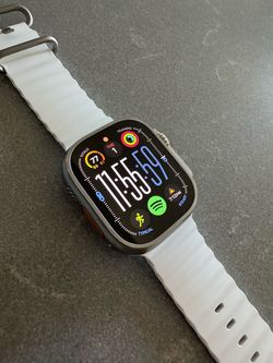 Apple Watch Ultra 2 49mm Titanium – 100% Battery Health