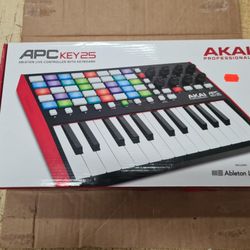 AKAI Professional APC Key 25 MK2 - 25-Key USB MIDI Keyboard Controller for Clip Launching with Ableton Live Lite, 40 RGB Pads and 8 Rotary Knobs,Black
