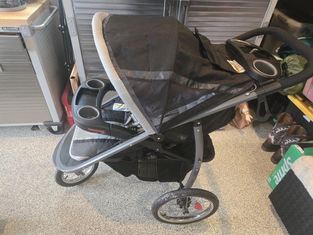 Graco Fast Action XL Stroller