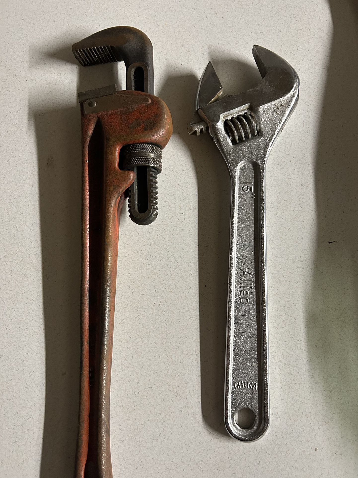 18” Pipe Wrench & 15” Crescent WRENCH